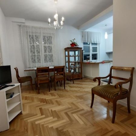 Apartamento Apartament Przy Starym Miescie Varsovia Exterior foto