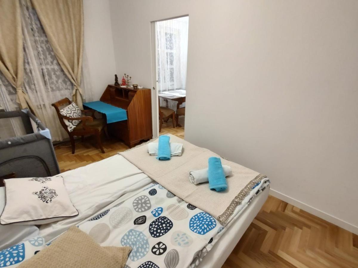 Apartamento Apartament Przy Starym Miescie Varsovia Exterior foto