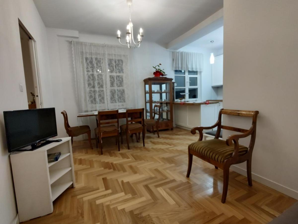 Apartamento Apartament Przy Starym Miescie Varsovia Exterior foto