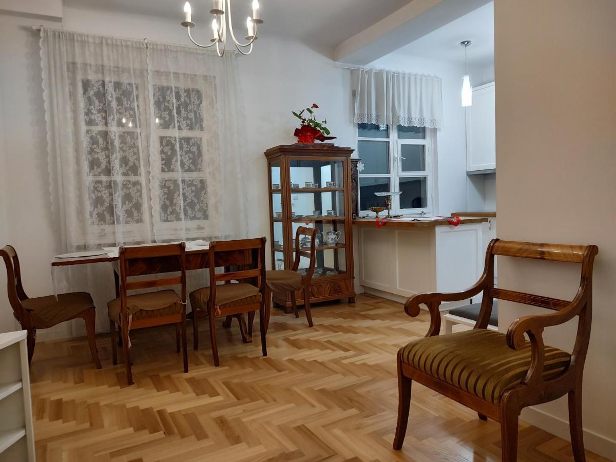 Apartamento Apartament Przy Starym Miescie Varsovia Exterior foto
