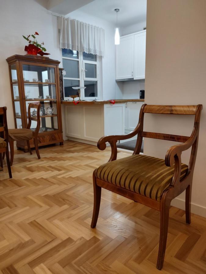 Apartamento Apartament Przy Starym Miescie Varsovia Exterior foto
