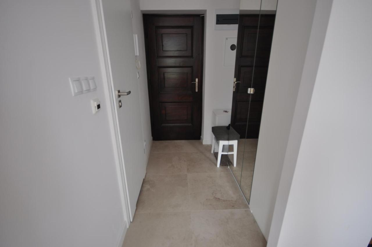 Apartamento Apartament Przy Starym Miescie Varsovia Exterior foto